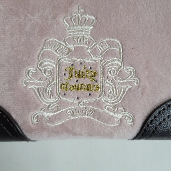 Juicy Couture "Juicy For All" Dusty Blush  Zip Around Wallet - Picture 3 of 11